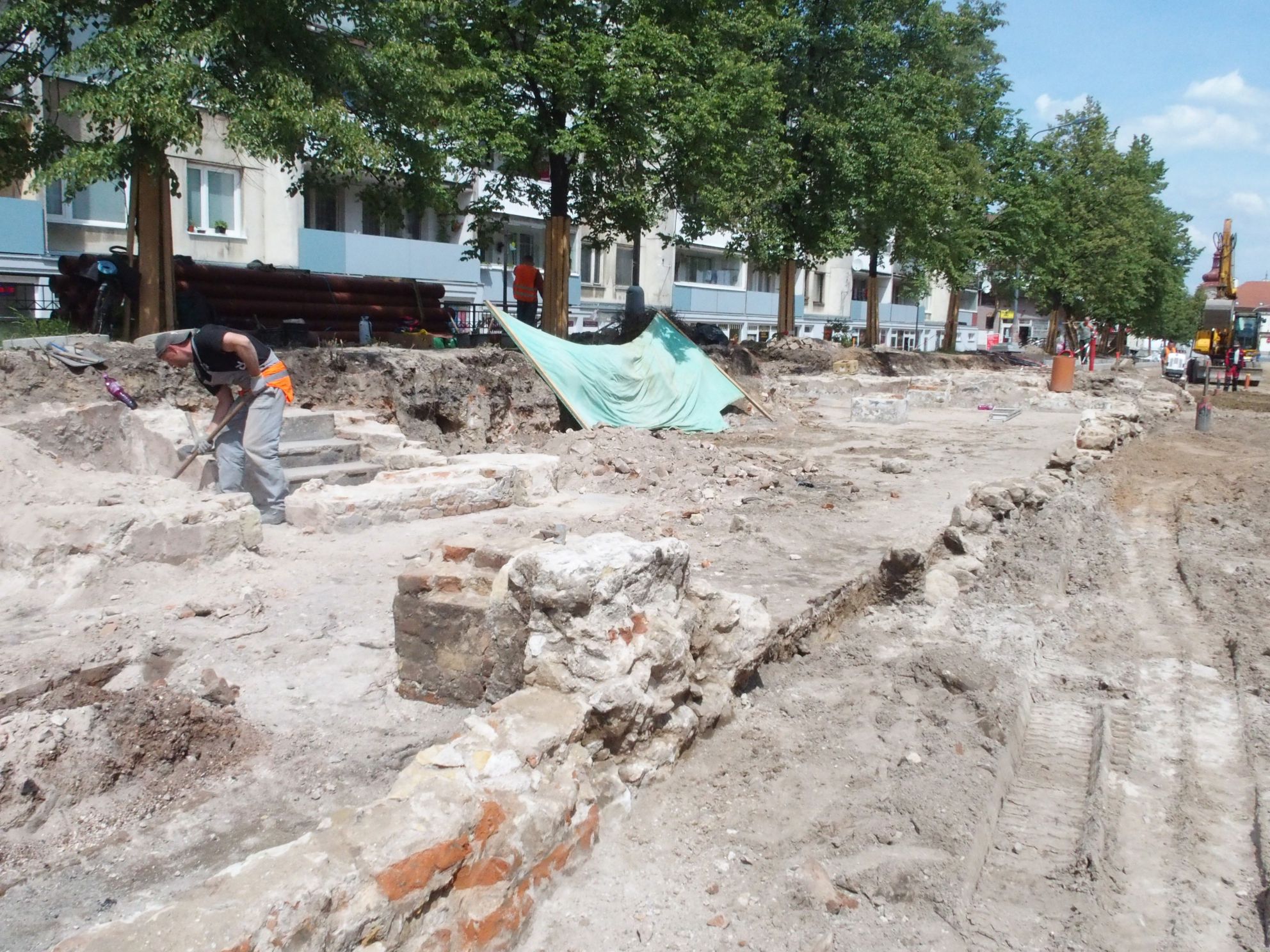 Výzkum středověkého pivovaru v Brandýse nad Labem